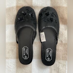 Accord Size 8 Black Women's Slippers Shoes with intricate beading design